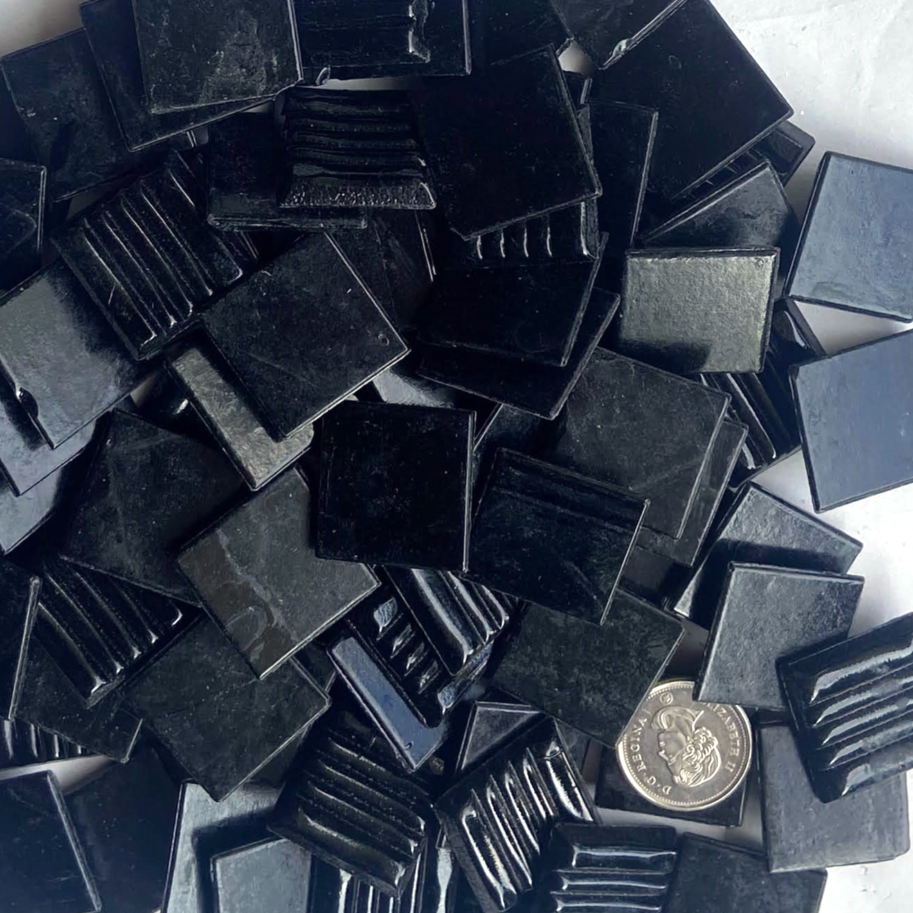 VITREOUS SOLID 20mm BLACK A49